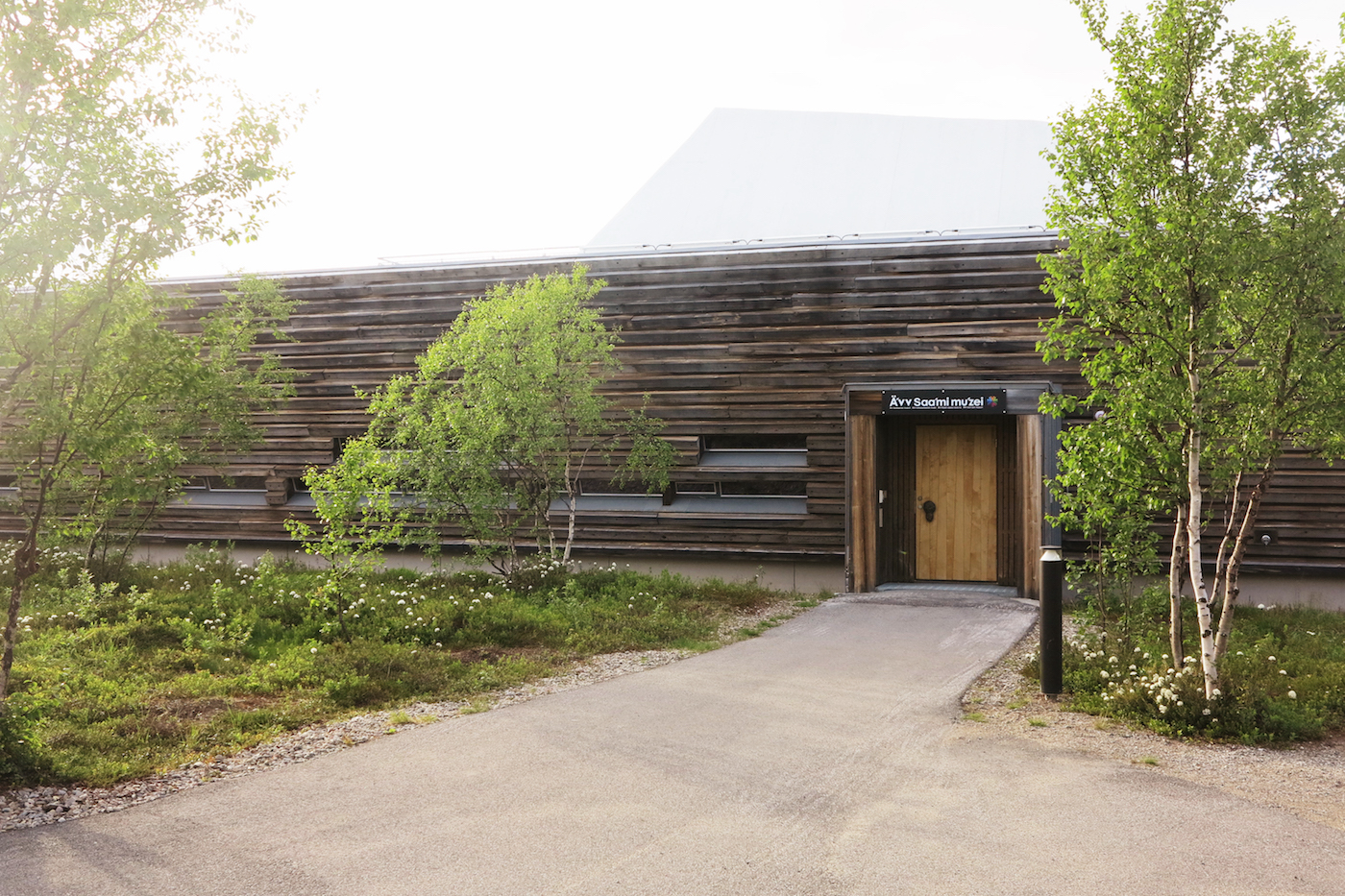 PIR II: Museumsbygningen er tegnet av Pir II arkitektkontor og sto ferdig i 2009. FOTO: Ä’VV SKOLTESAMISK MUSEUM